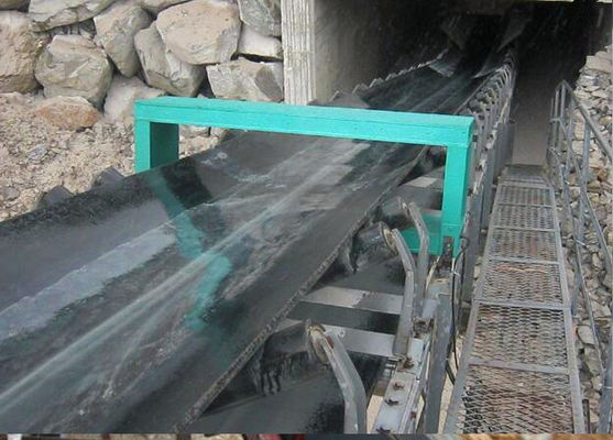 Circuits Tunnel Iron Tramp Détecteur de métaux pour la ceinture minière d'énergie Largeur 500-2000mm