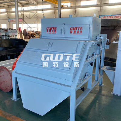 Separateur de fer magnétique permanent sec à rouleaux de type tambour avec charge magnétique élevée de 800 kg
