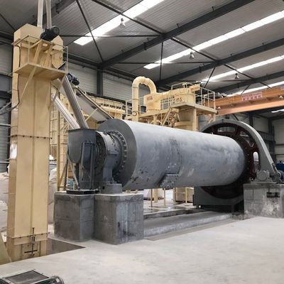 710-1500 r/min Velocité de rotation du souffleur Broyeur à billes de pierre de broyage à haute pureté